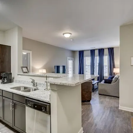 Charlesville 203 Hotel